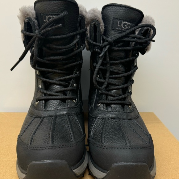 UGG ADIRONDACK BOOT III BLACK/GRAY SIZE 6 NIB WOMANS - Picture 2 of 5